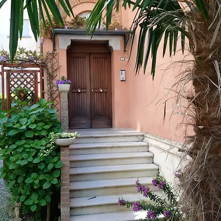 Guest house Tra Mare E Laguna *